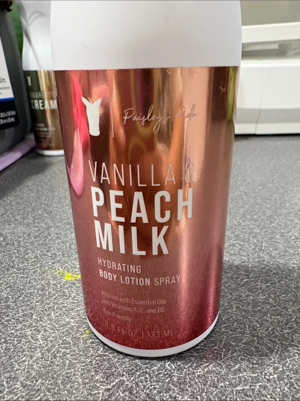 Pink Zebra Hydrating Body Lotion Spray - Vanilla & Peach Milk